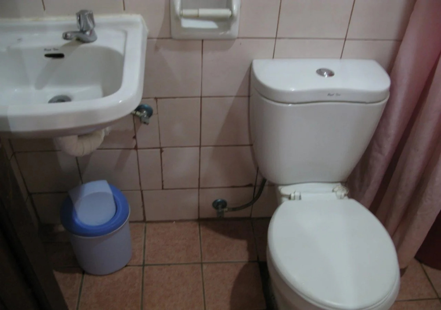 Bulwagang Princesa Tourist Inn & Restaurant