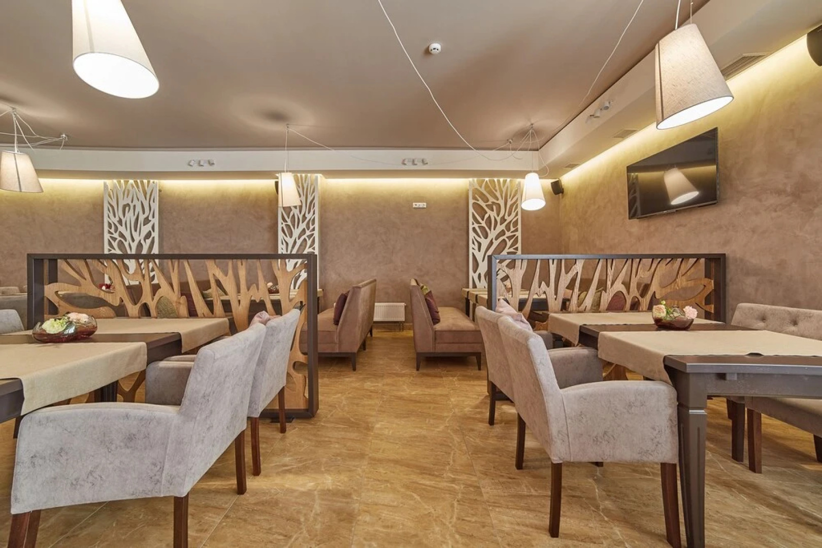 Отель «Кривое озеро»