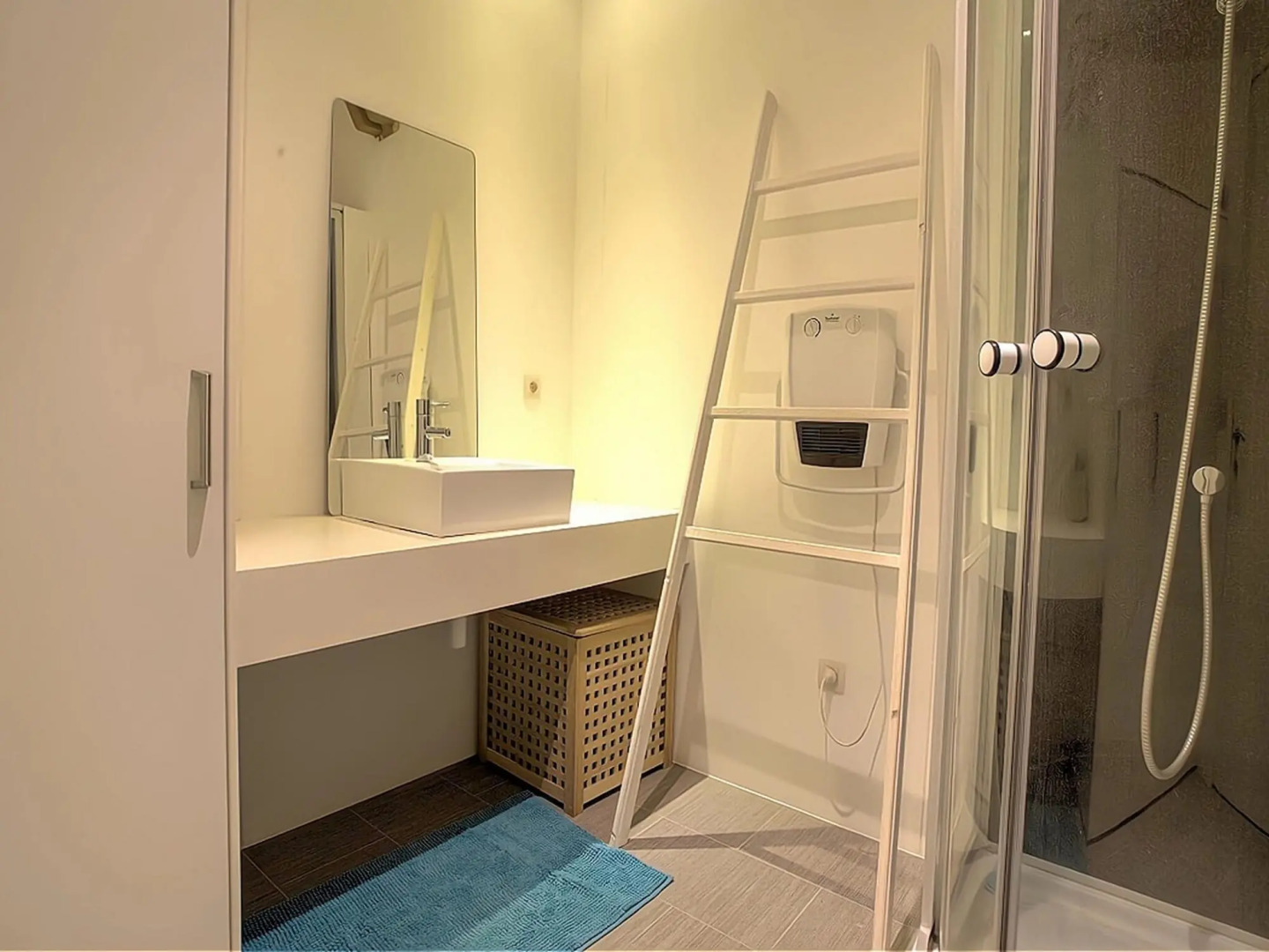 Inviting holiday home in Gourdon with terrace