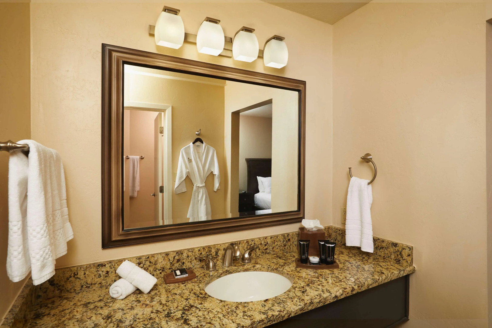 Scottsdale Plaza Resort