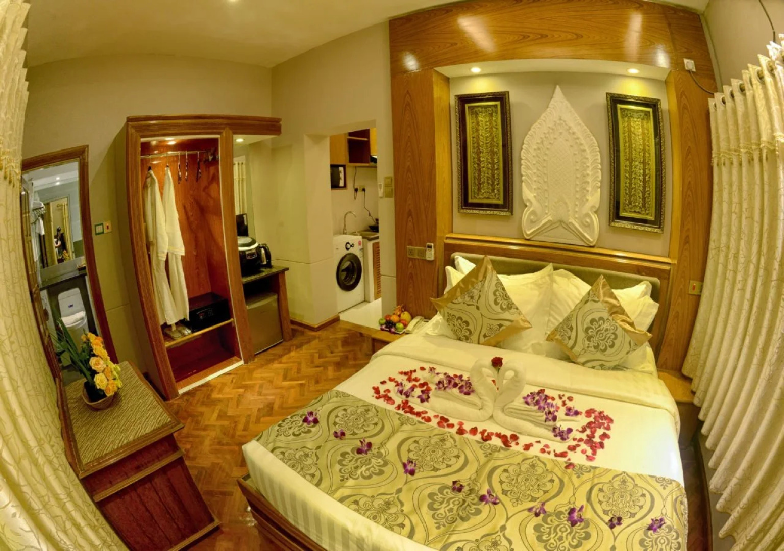 Shwe Taung Tan Hotel Lake View