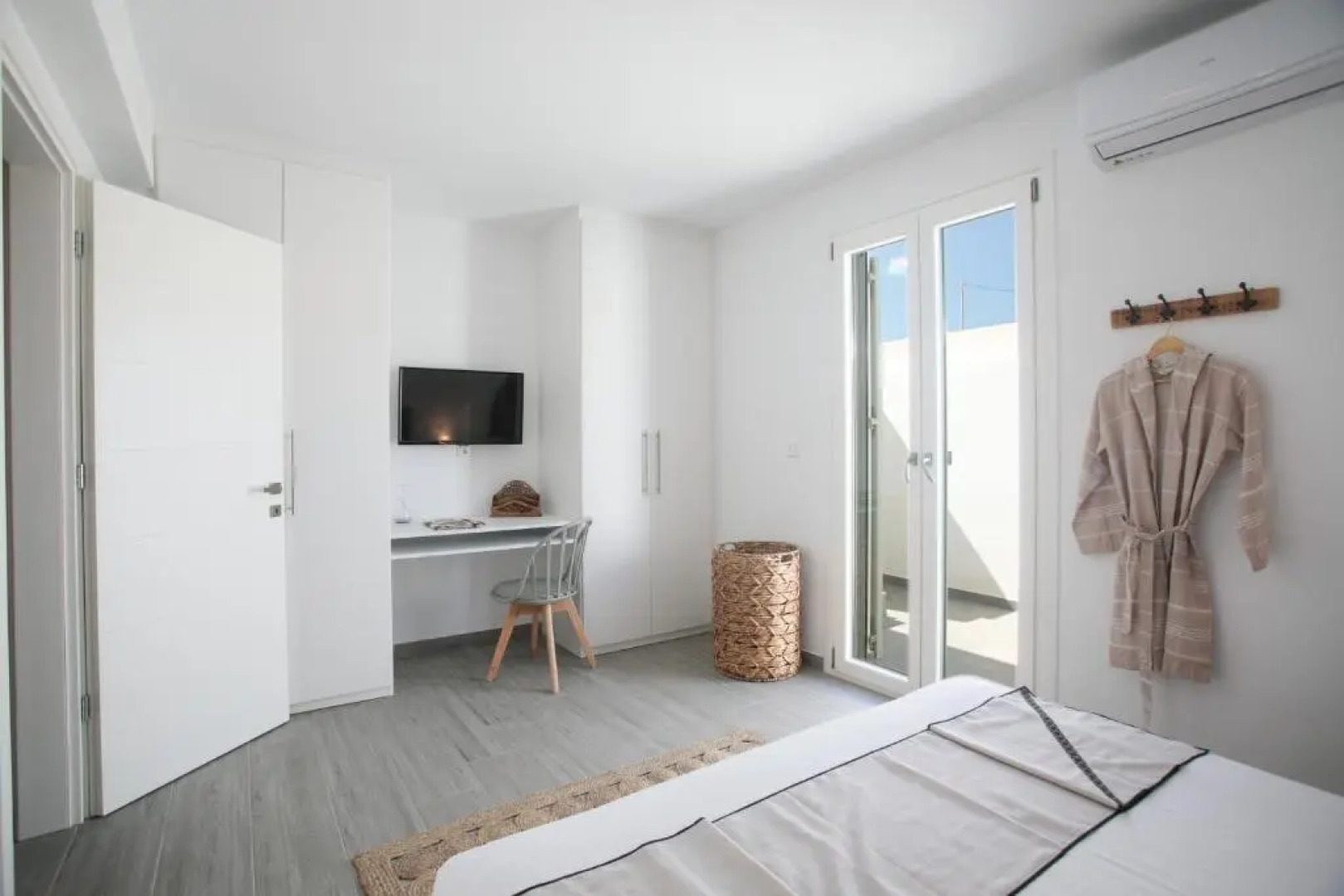 Beach Street No1 Mikri Vigla