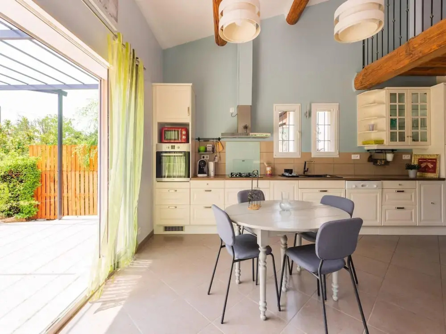 Holiday Home in Vaucluse Near Mont Ventoux