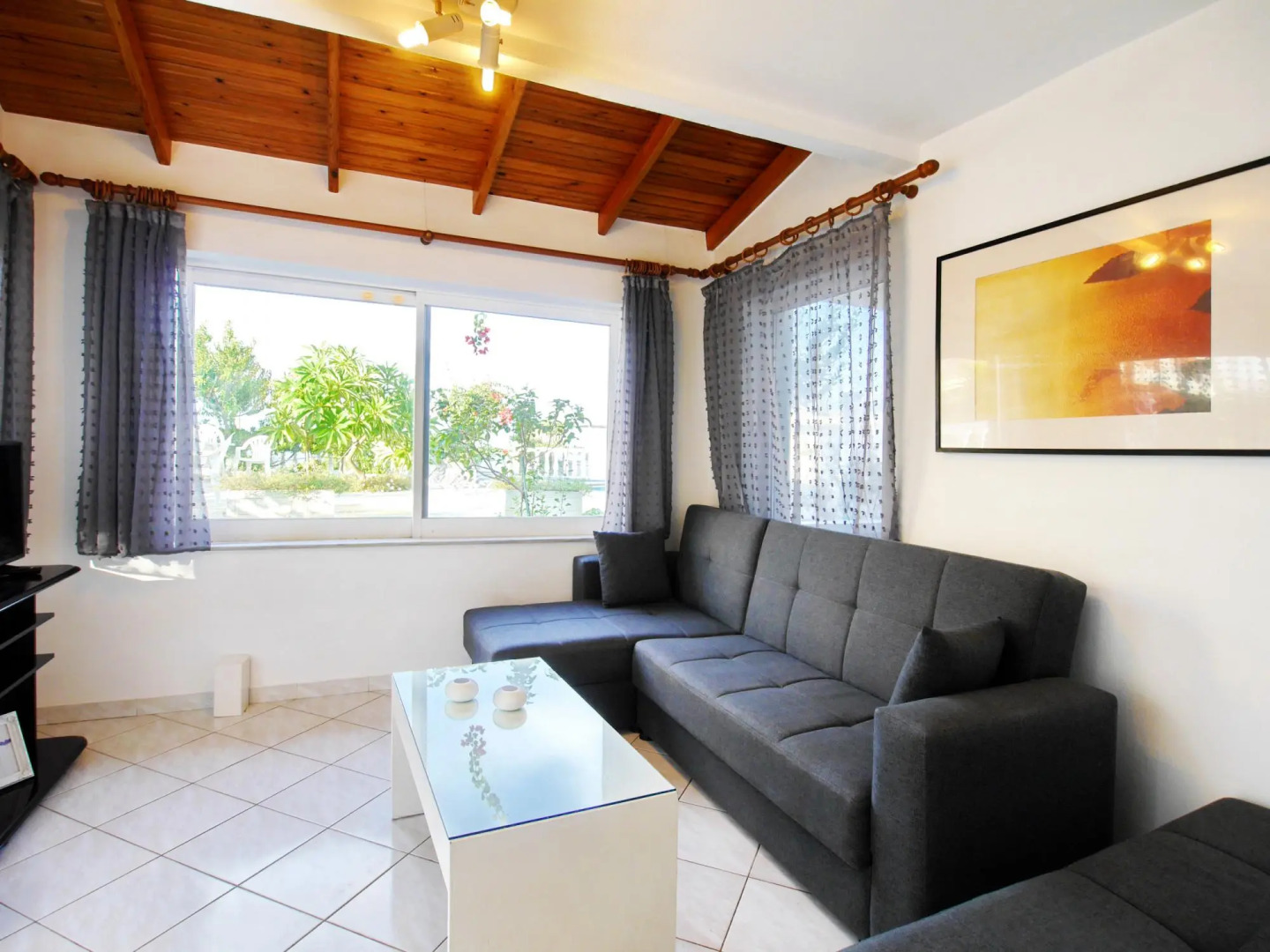 Rouladina Apt 4 in Stalos