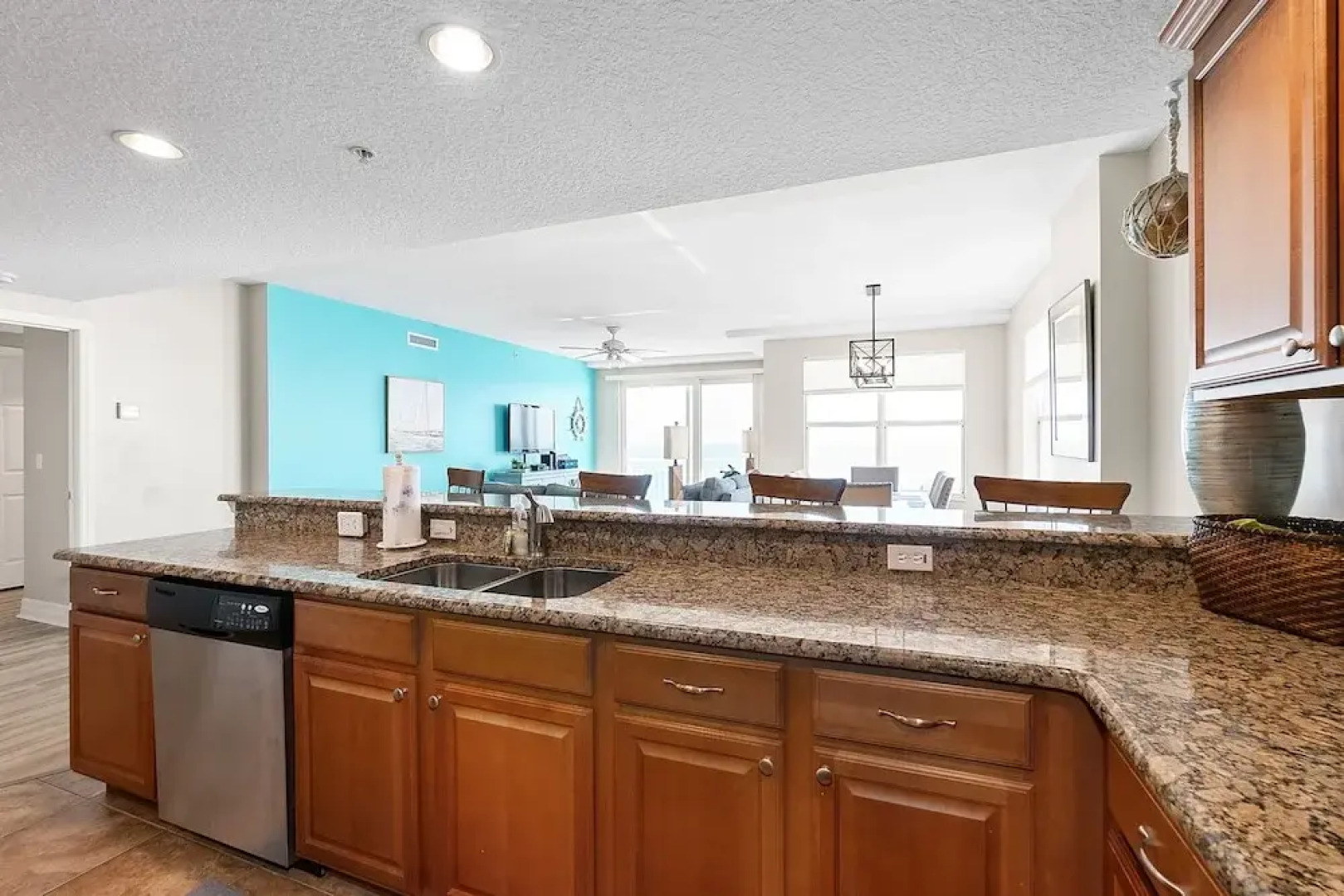 Oceanview Condo Daytona Shores 3 bed 3 Bath