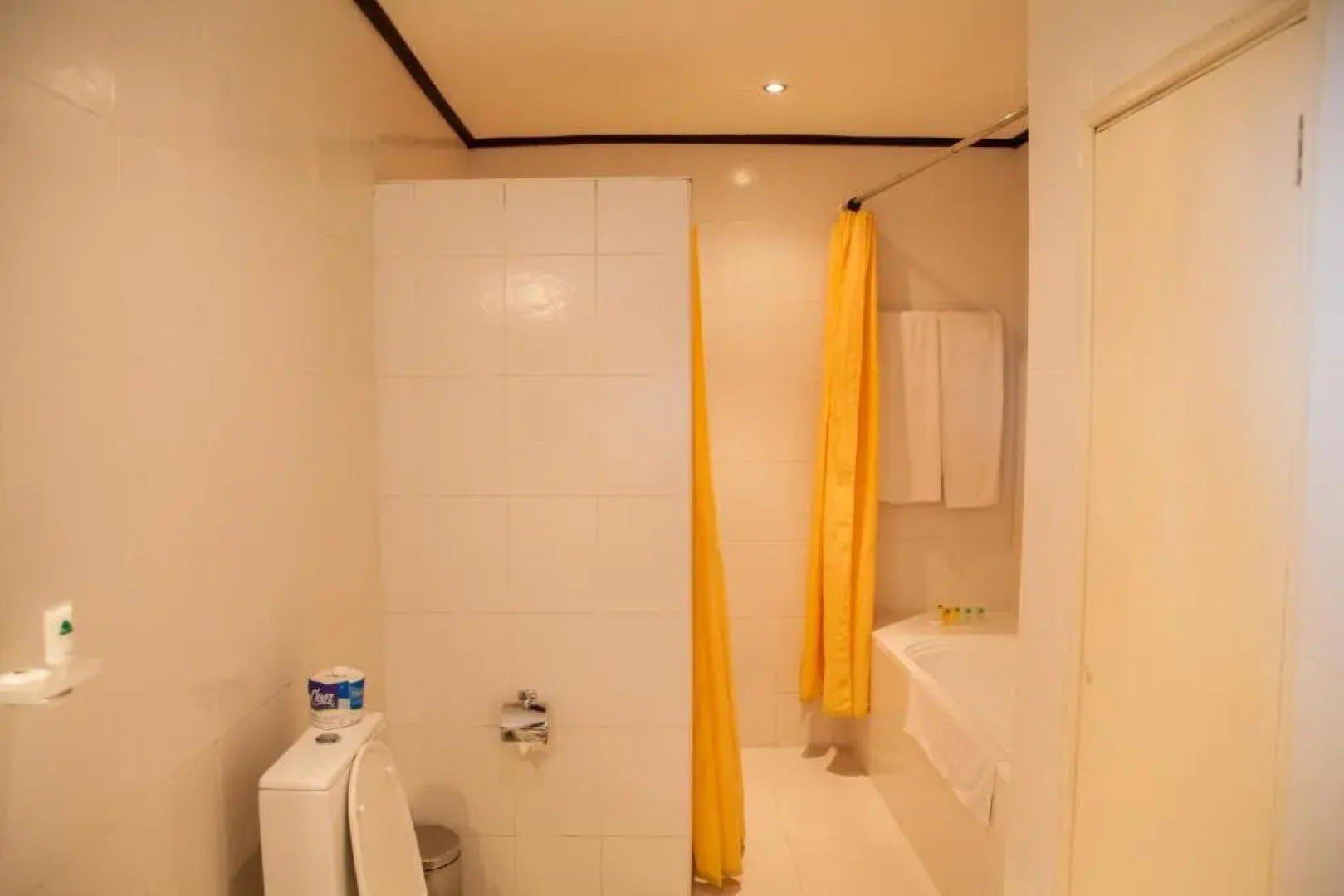 Gorillas Lake Kivu Hotel