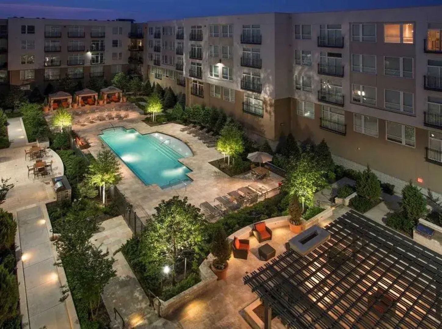 Global Luxury Suites at Toone Street