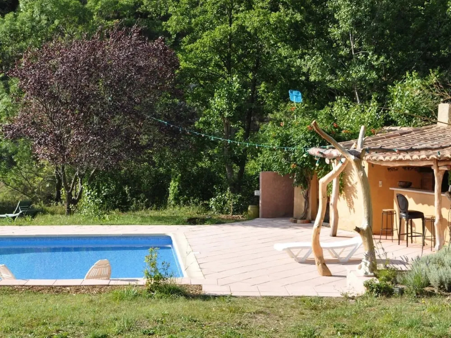 La Danse des Papillons - Campsite