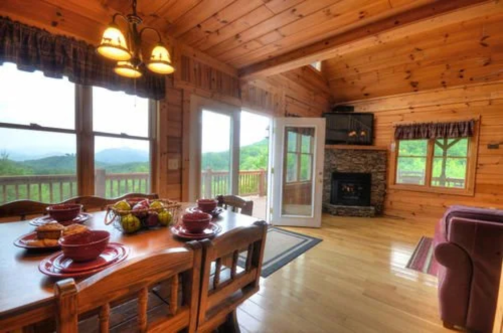 Above the Ridge 3 Br Cabin by RedAwning