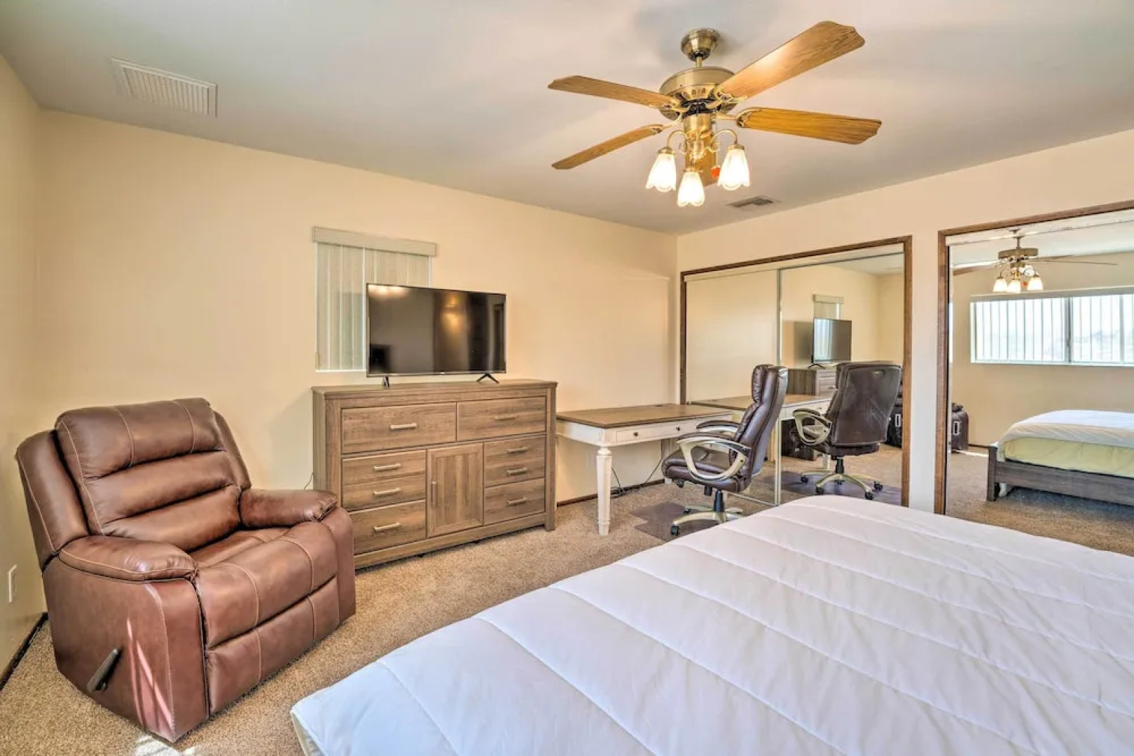 Bullhead City Home < 1/2 Mi to River & Boat Launch