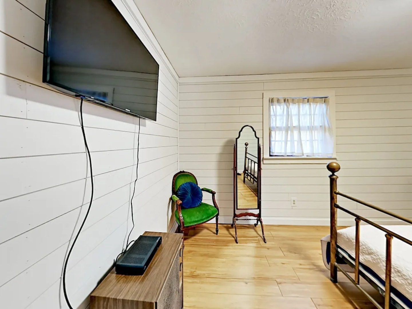 Country Compound - 2 Separates - 6 Br Home