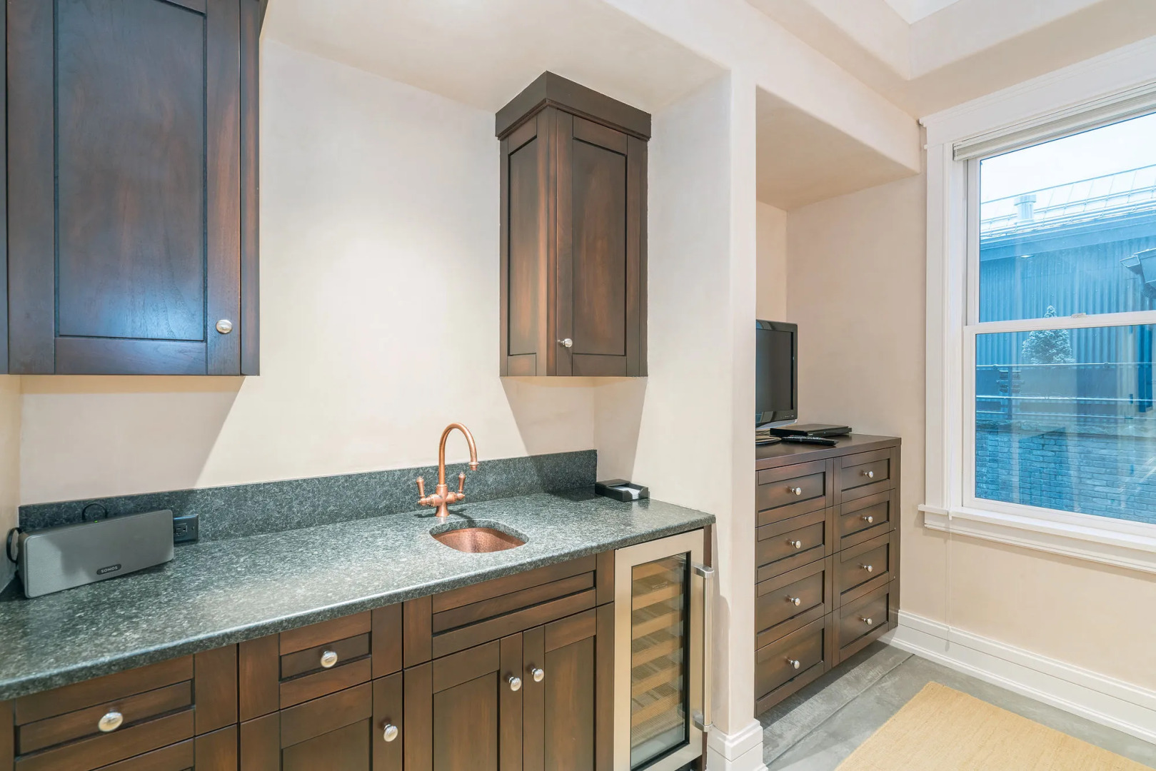 Element 52, Auberge Collection