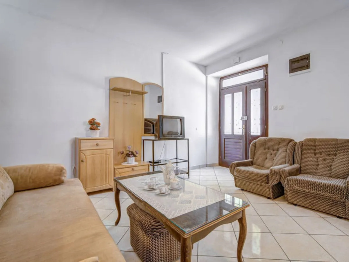 Apartment Branko Valfurva