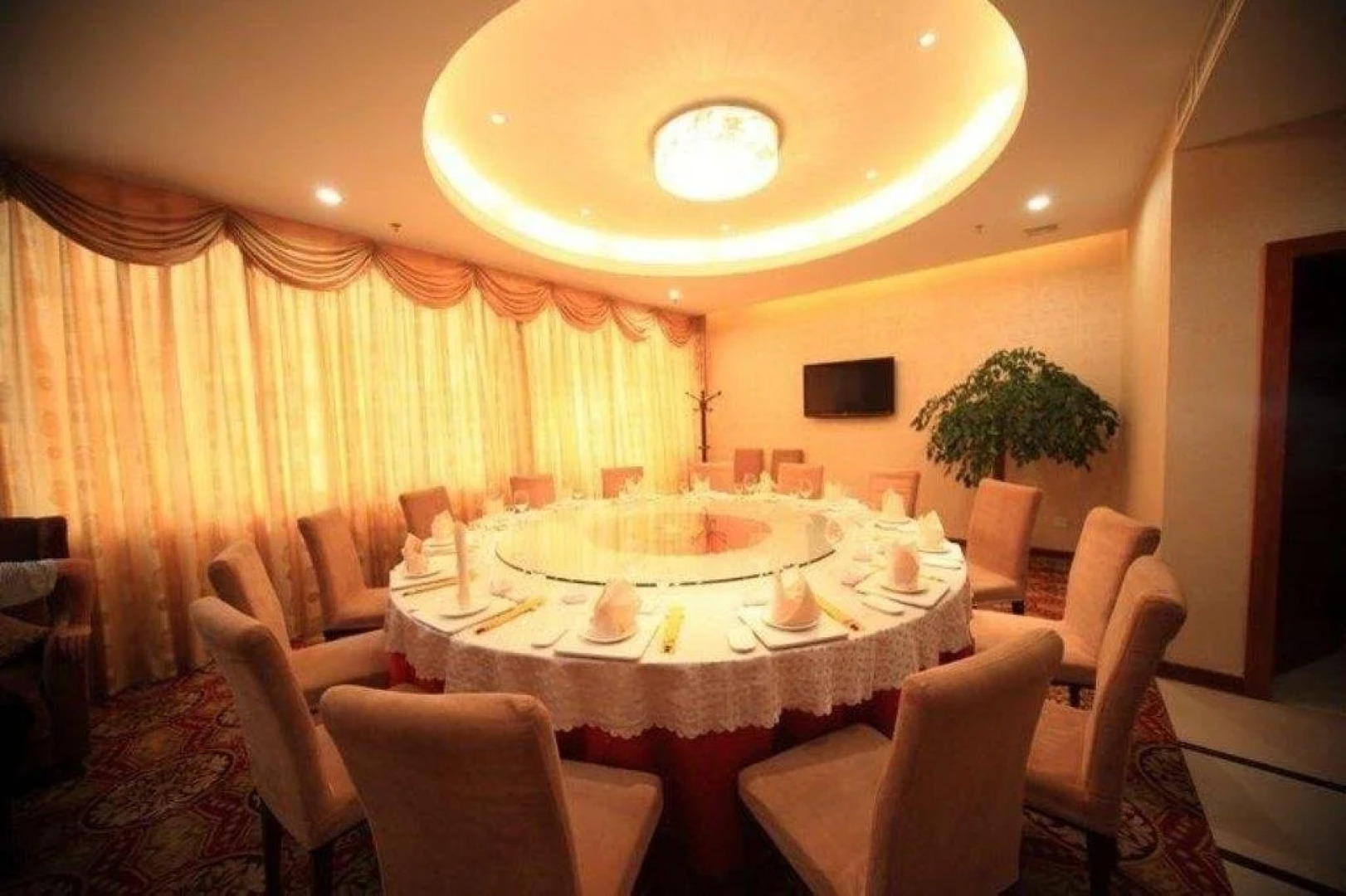 Longyan Wuping Zijin Hotel