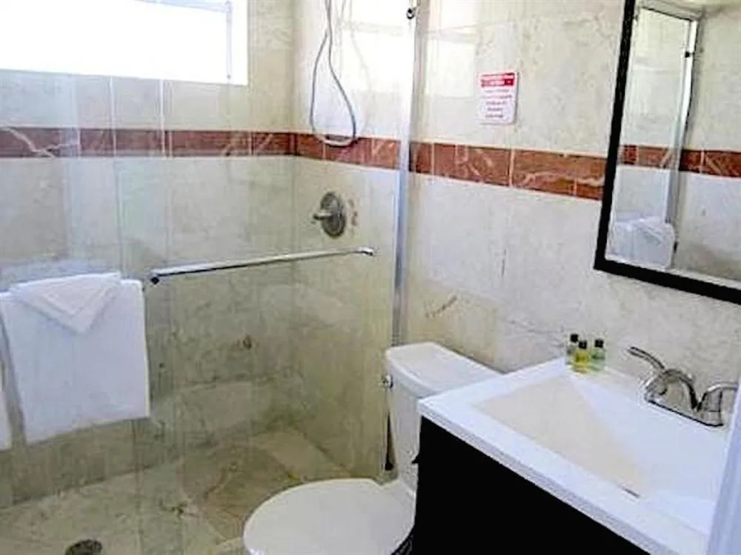 Lauderdale Villas, Suites by the Sea