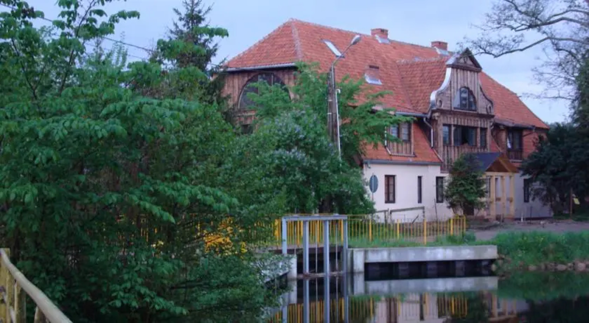 Stara Papiernia Zielony Lasek