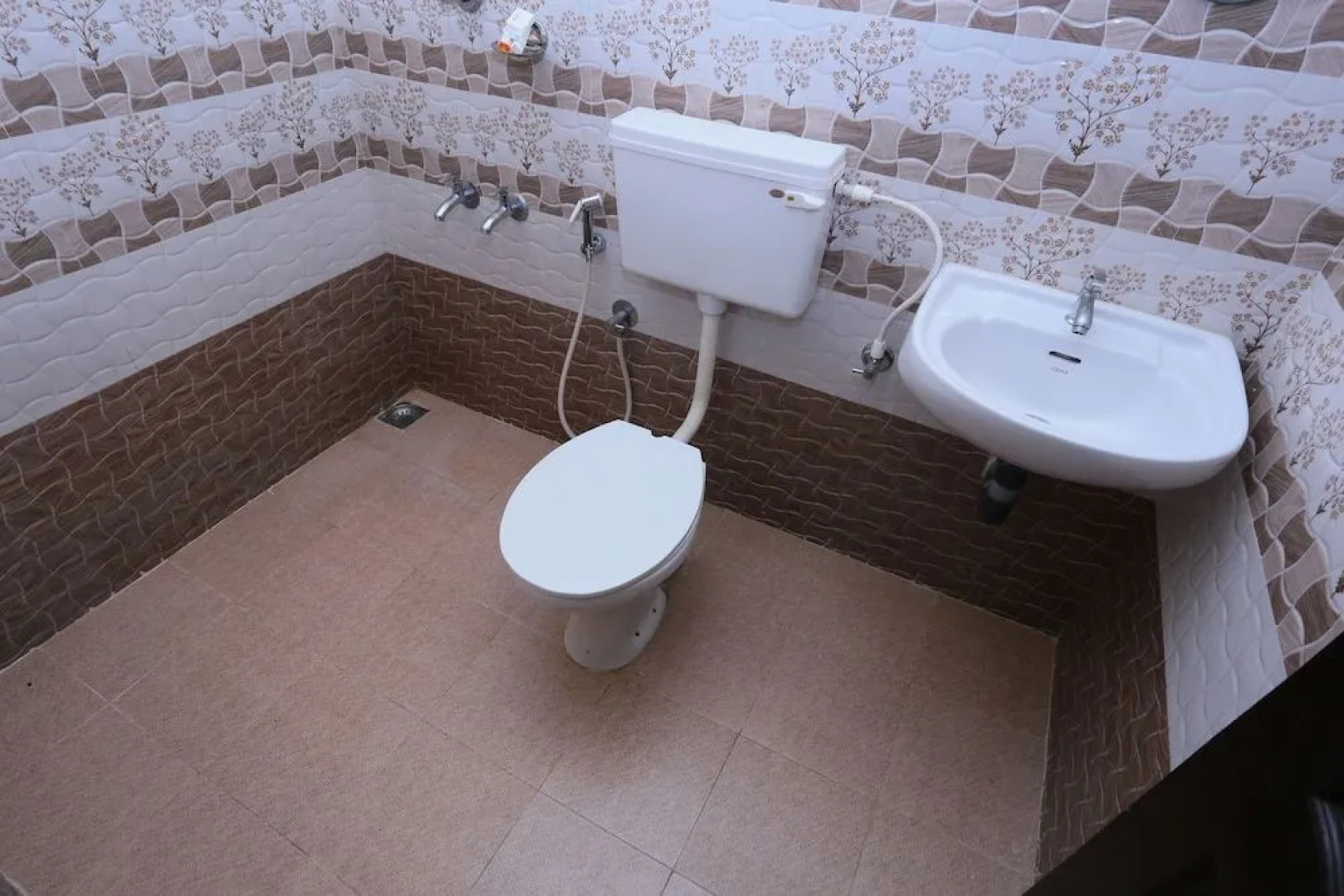 OYO 24129 Panackal Inn