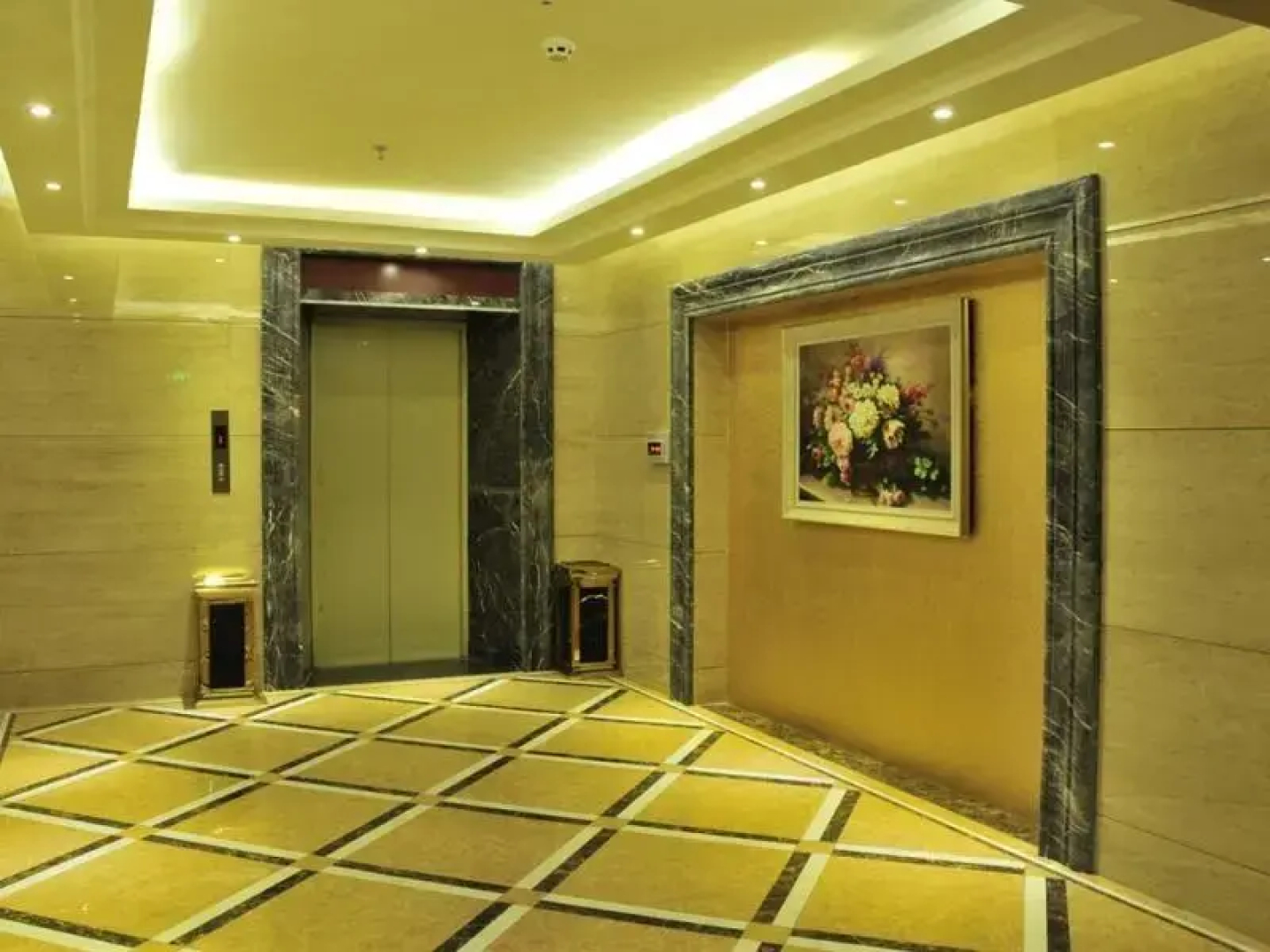 GreenTree Inn Lanzhou Yantan High-tech Zone Nanhe Road Business Hotel