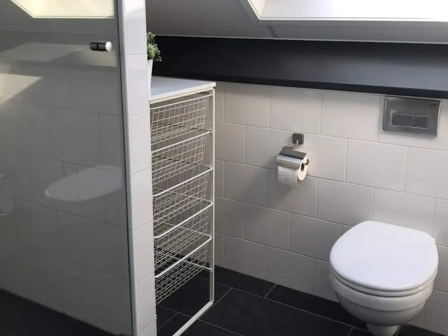 Atmospheric House With Play Space, at the Harbor