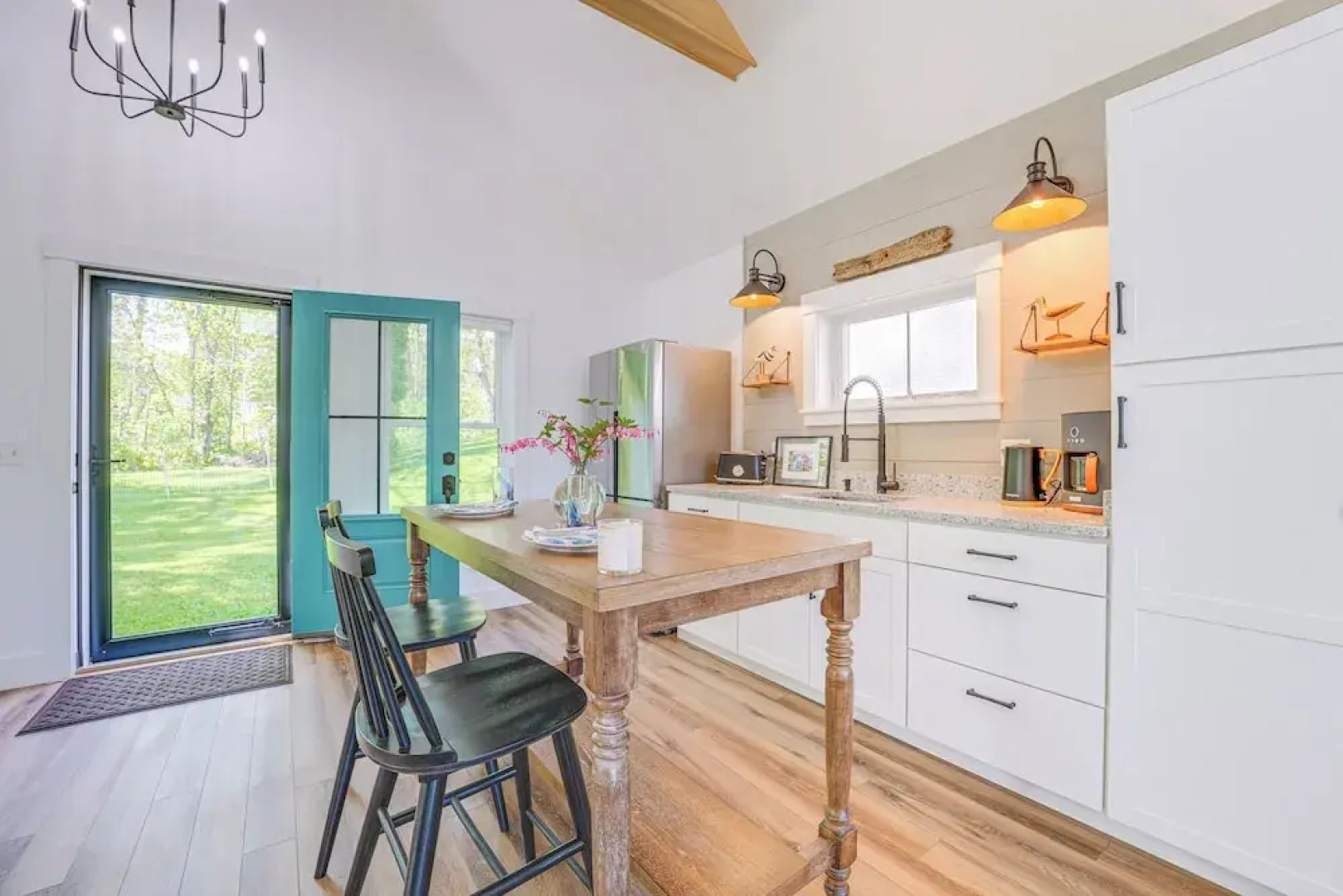 Oceanfront Studio w/ Private Dock in Harpswell!