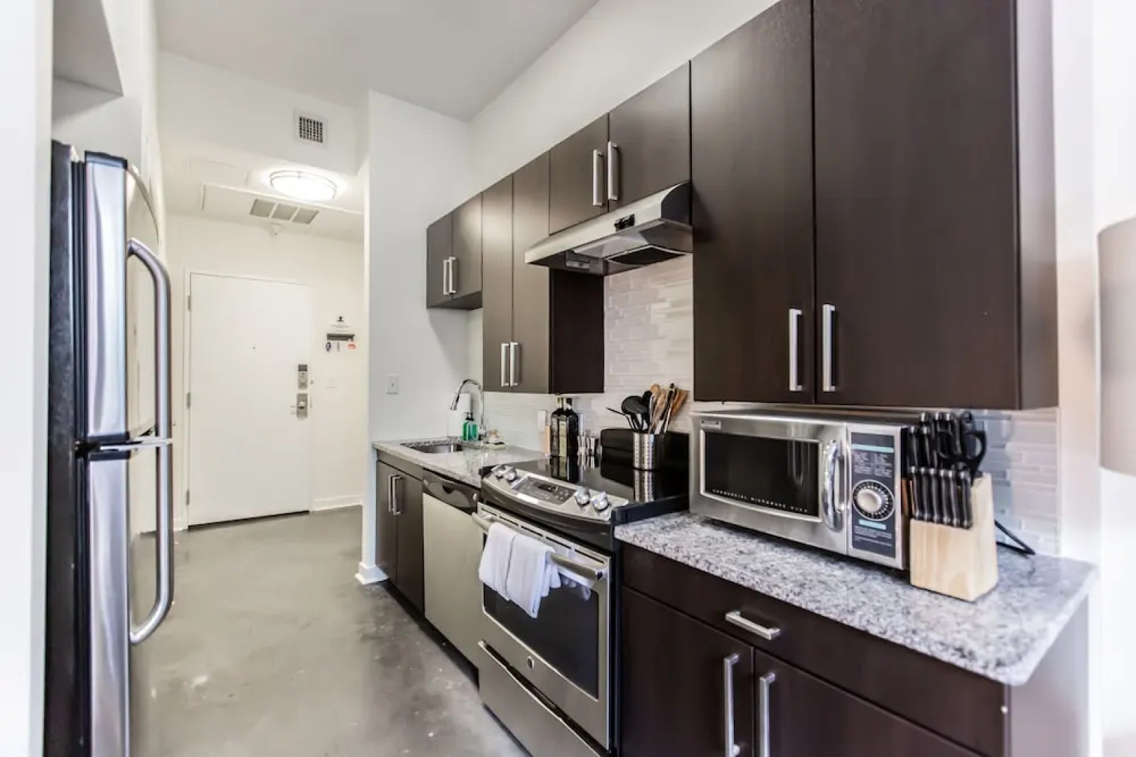 Kasa Alexandria Apartments