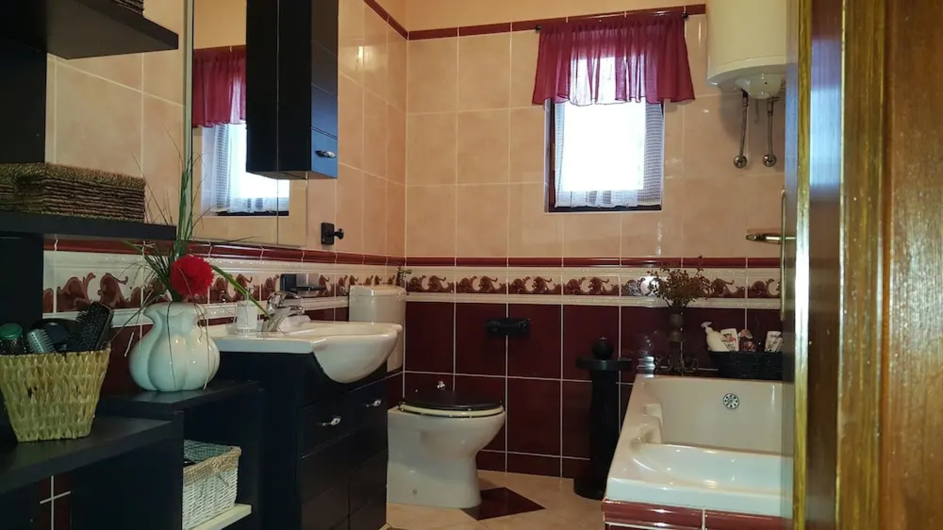 Riko & Mima Apartment