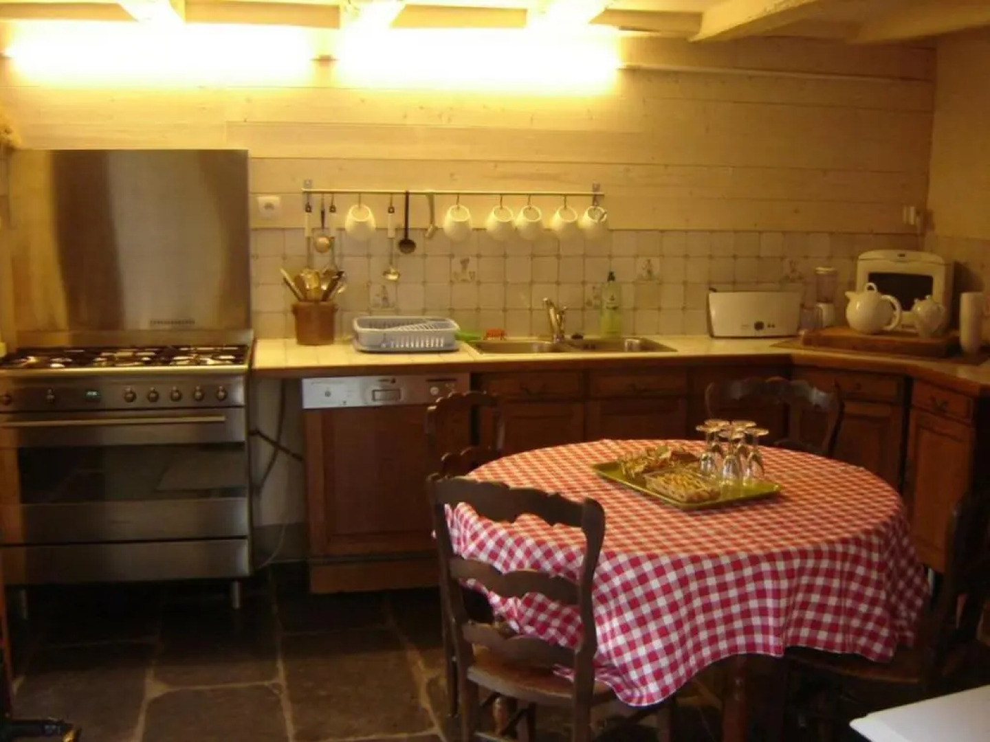 Gîte Continvoir, 4 pièces, 10 personnes - FR-1-381-62