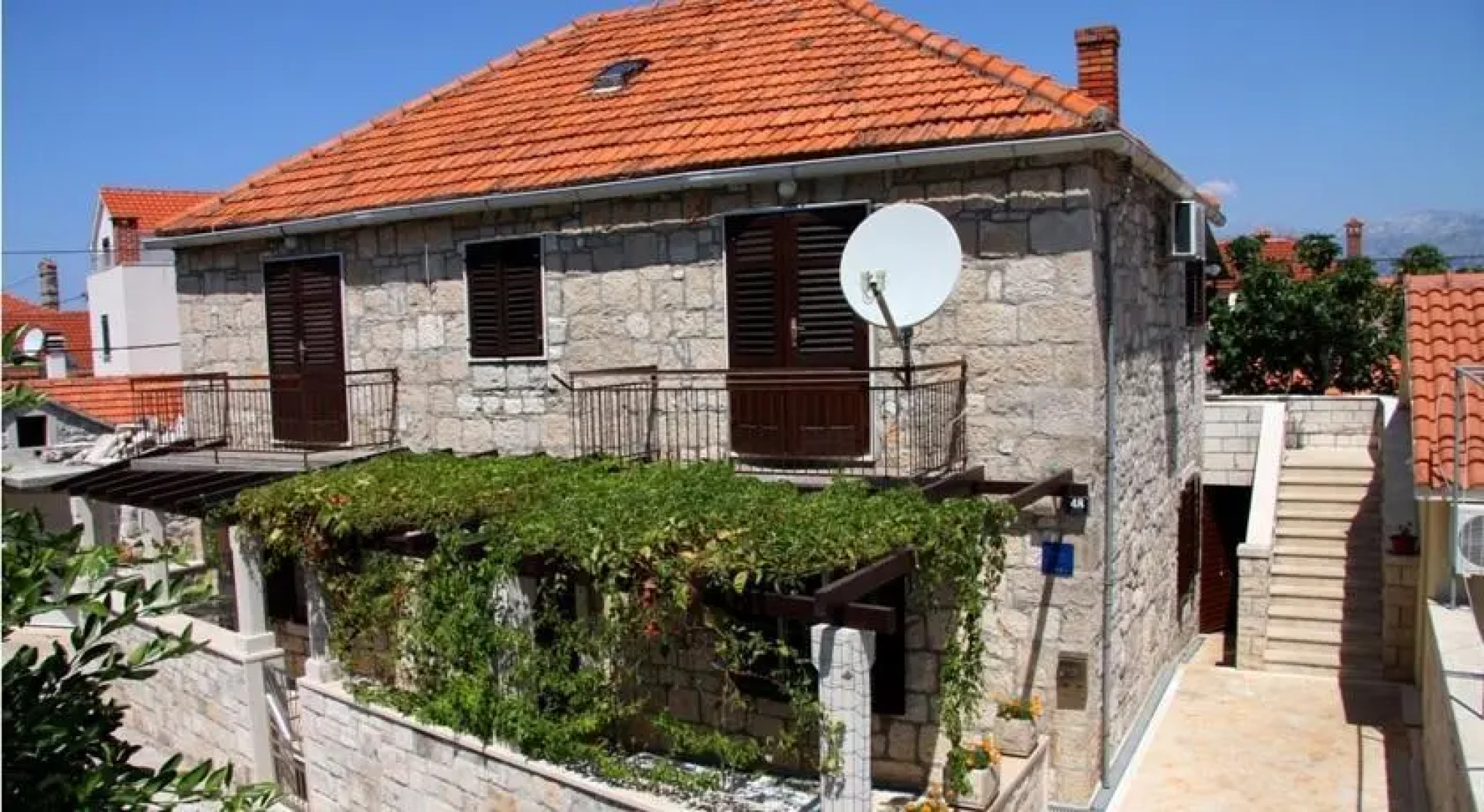 Apartment Put Rota 48