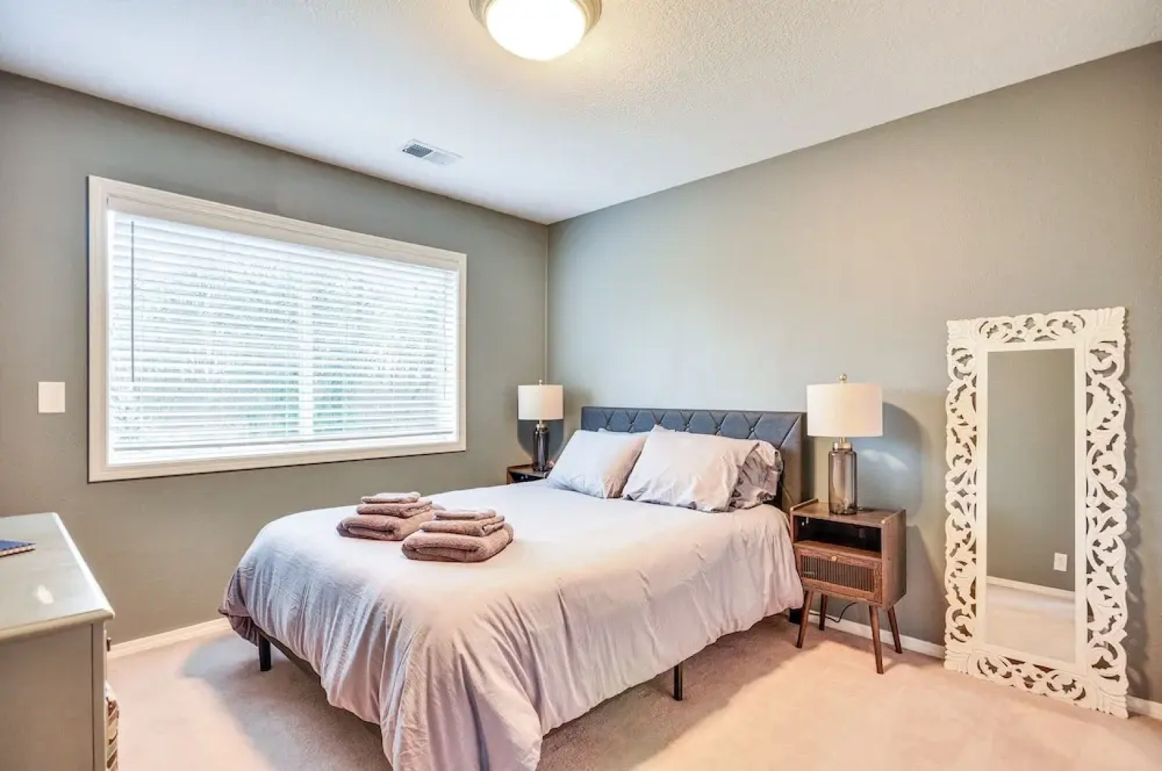 Spacious Oregon Home w/ Fire Pit & Grill!