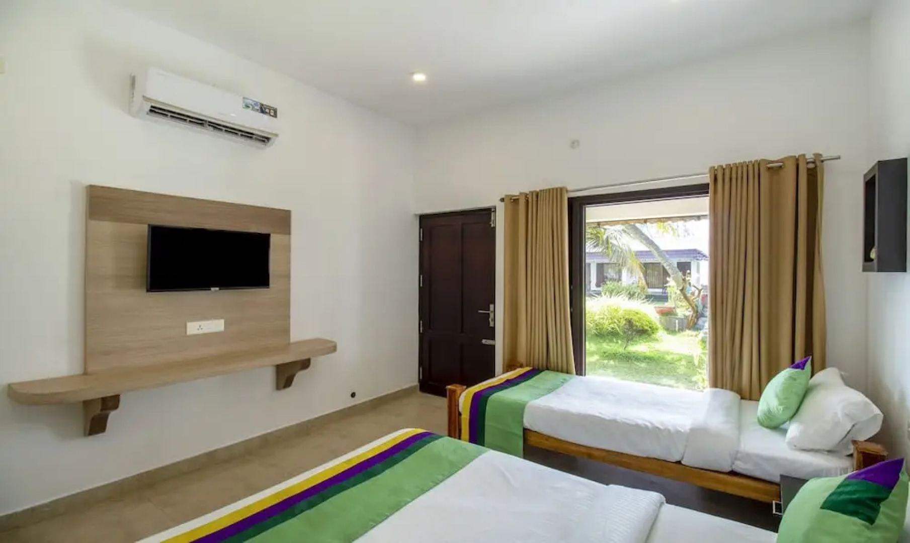 Treebo Majestic Retreat