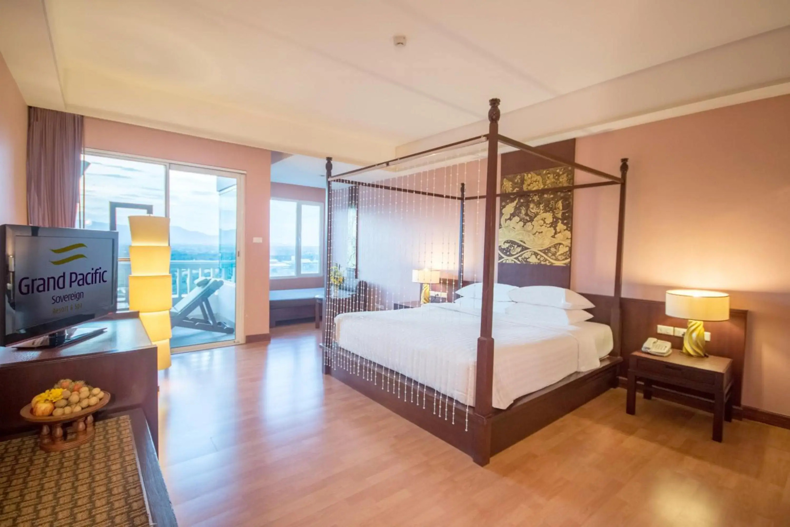 Grand Pacific Sovereign Resort & Spa