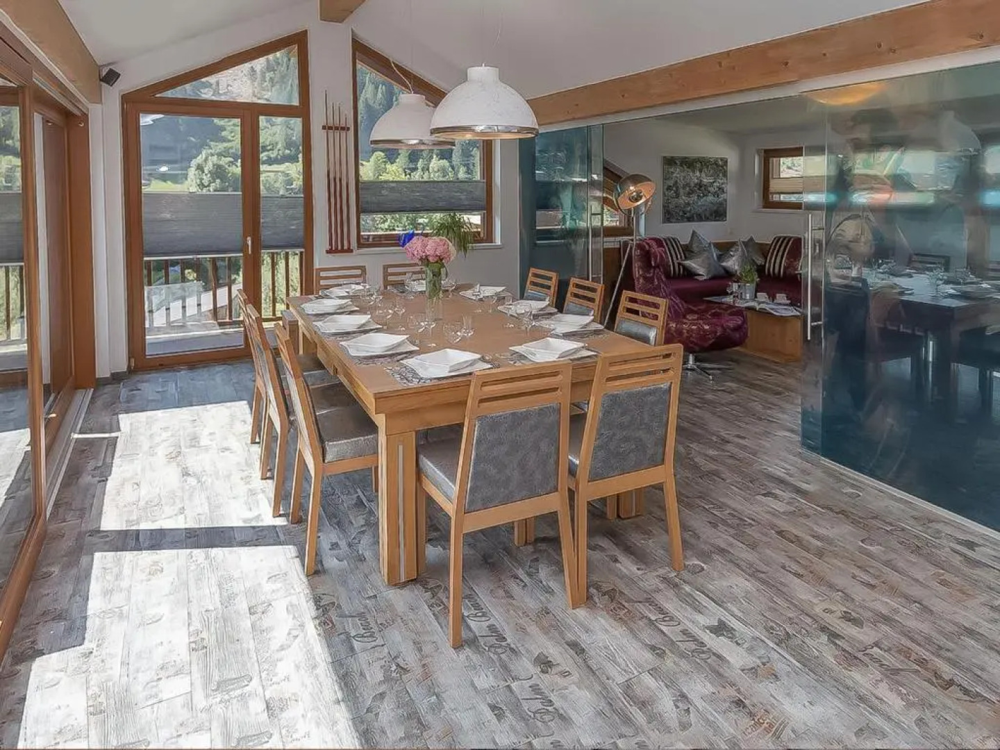 Apart Central – Premium Mountain & Garden