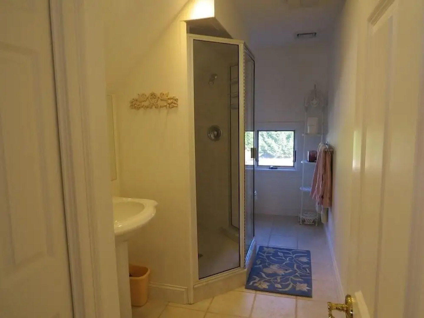 26 Whiteleys Way - Four Bedroom House