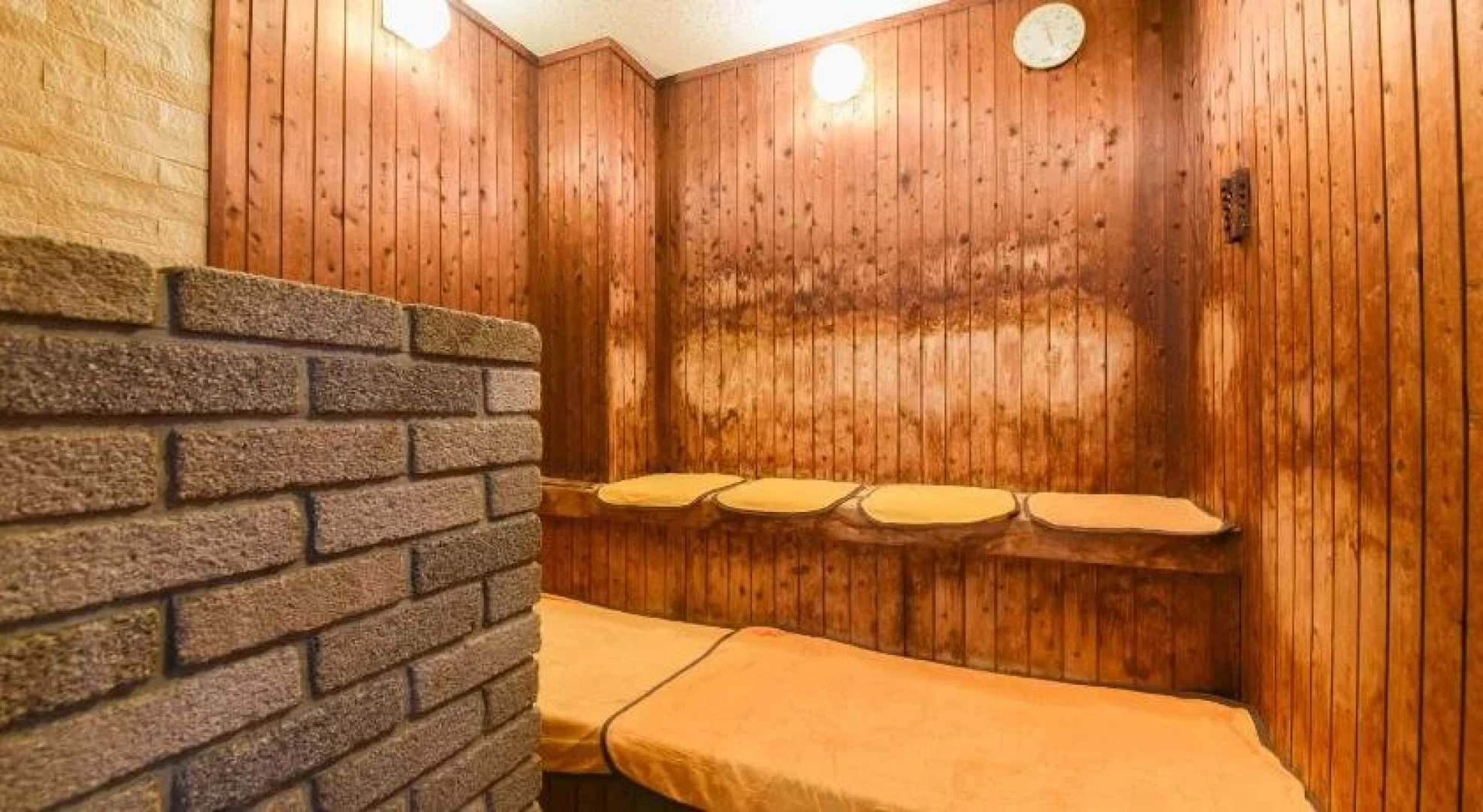 Higashiyama Onsen Maple Plaza