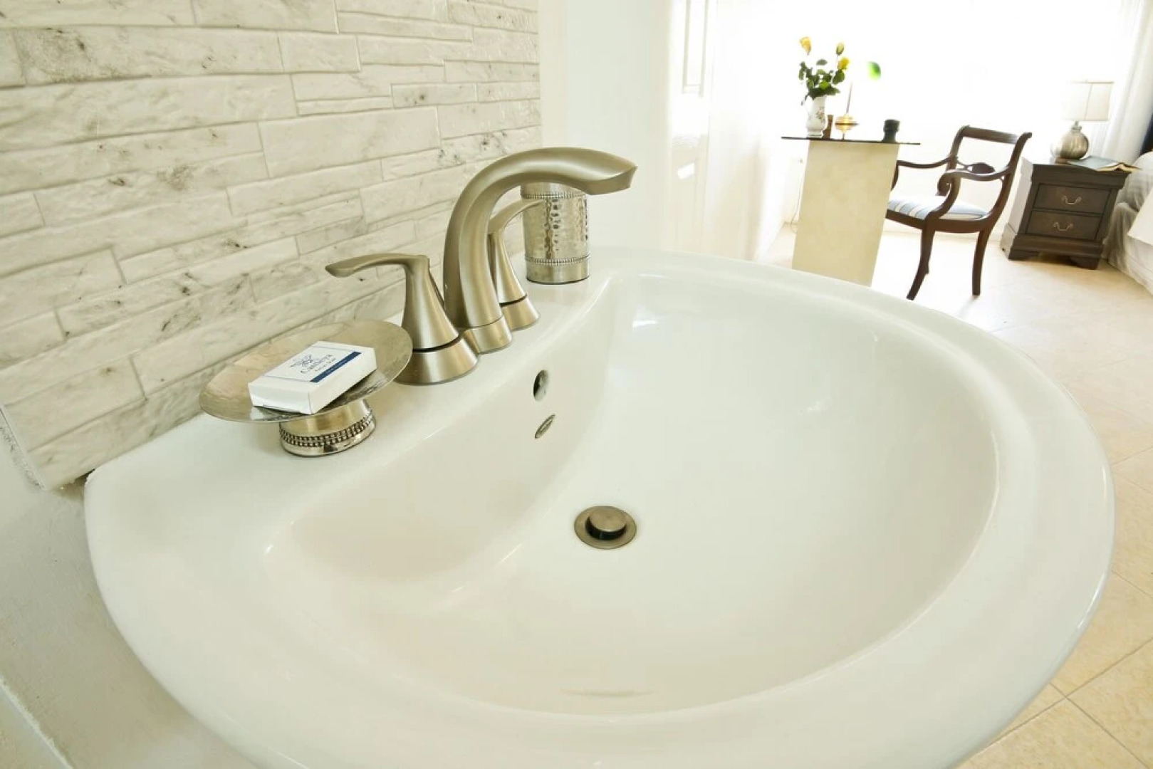 Cattleya's Blue Suite