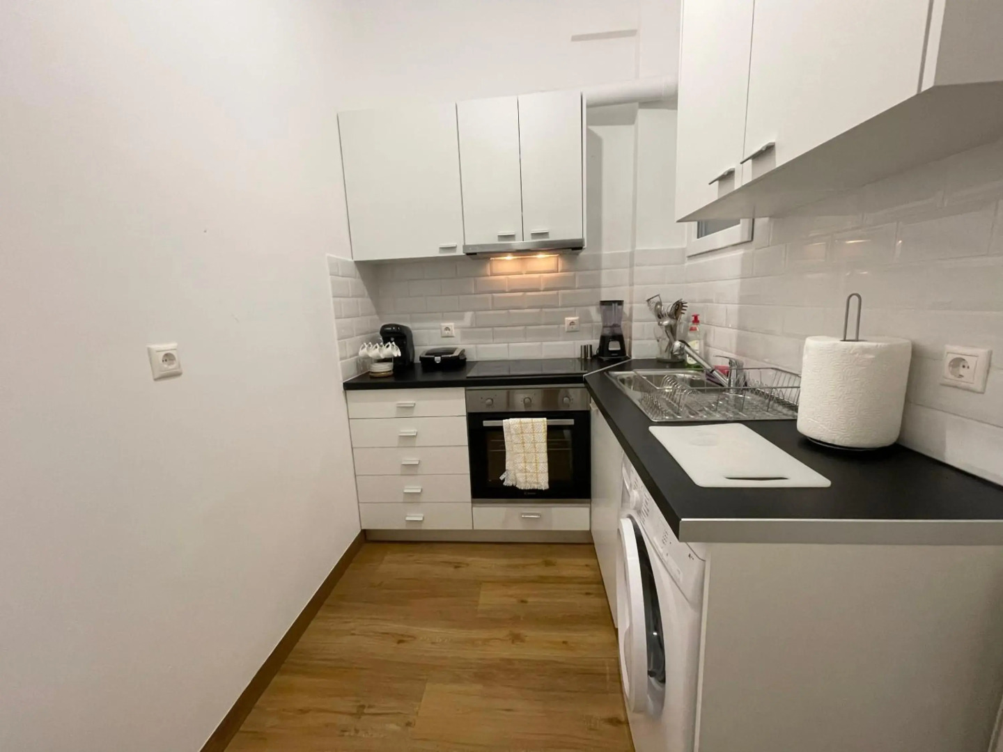 Faliro Apartments Next To The Beach