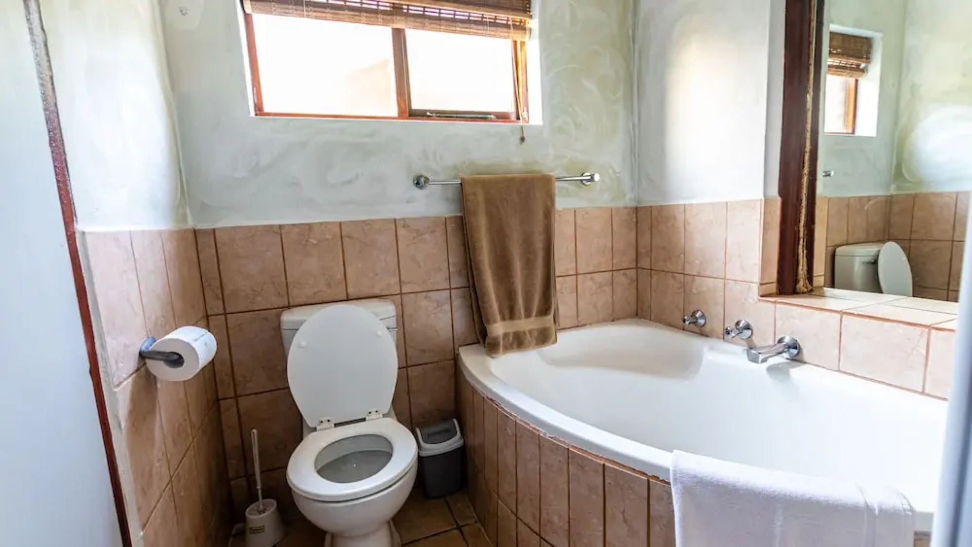 Dutton's Cove Guesthouse