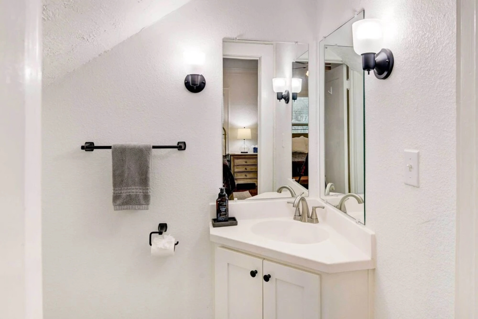 3 Mi to Baylor: Waco Vacation Rental