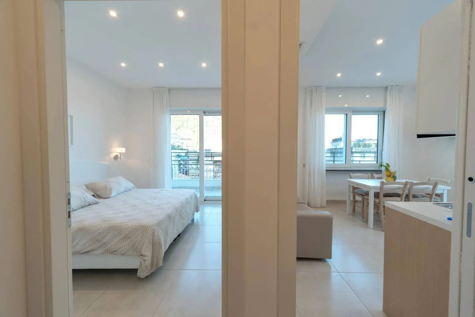 Santa Tecla Apartments