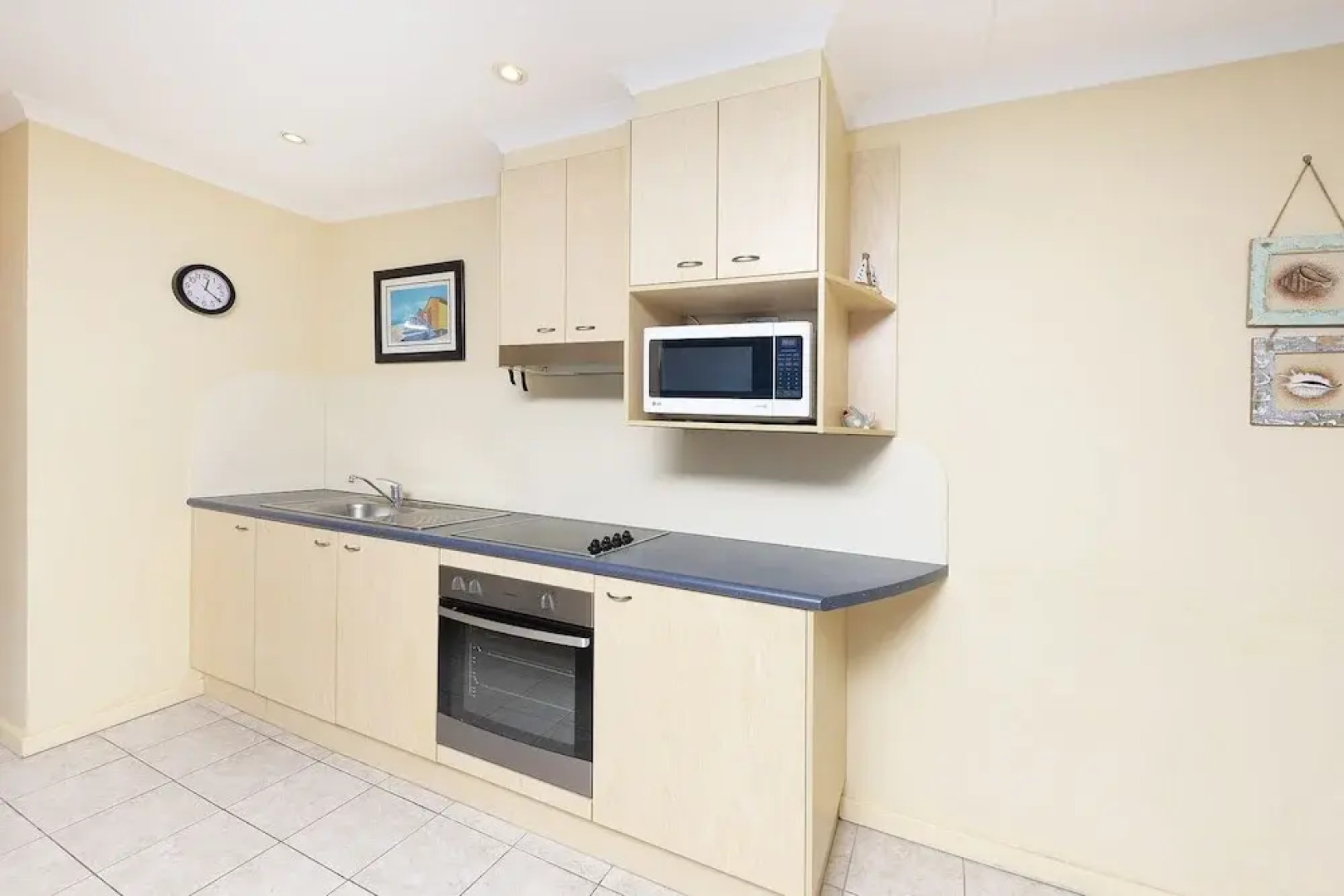 Seashells Beachfront Resort