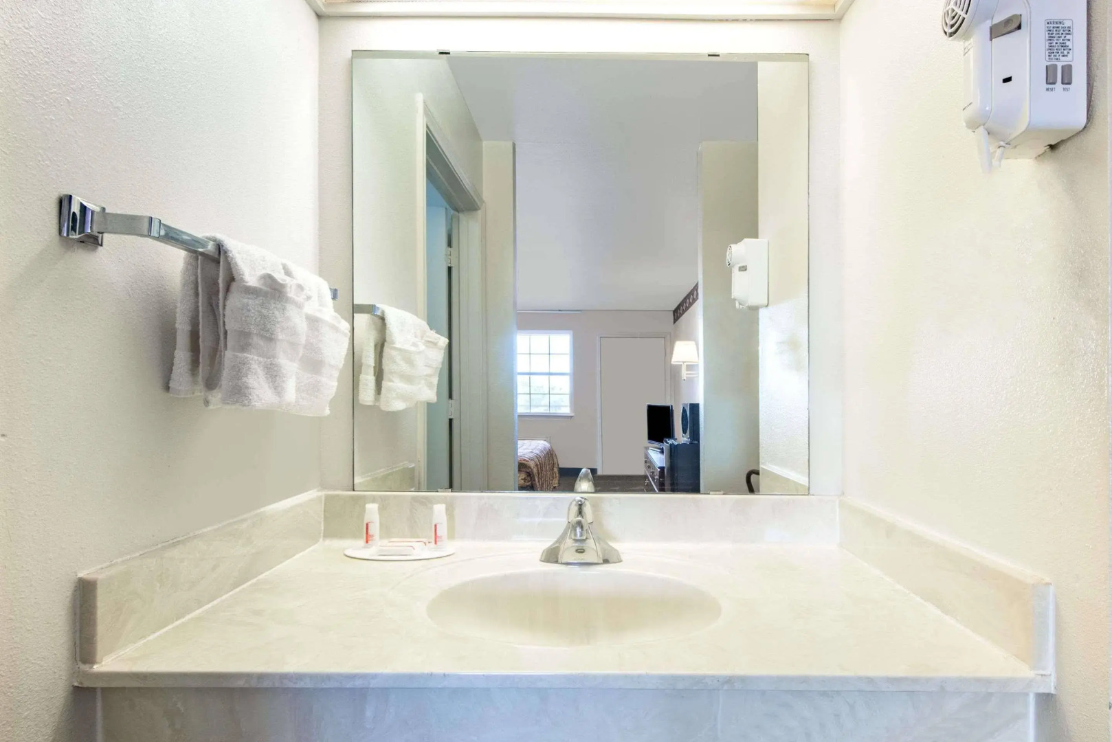 Travelodge by Wyndham Wichita Falls