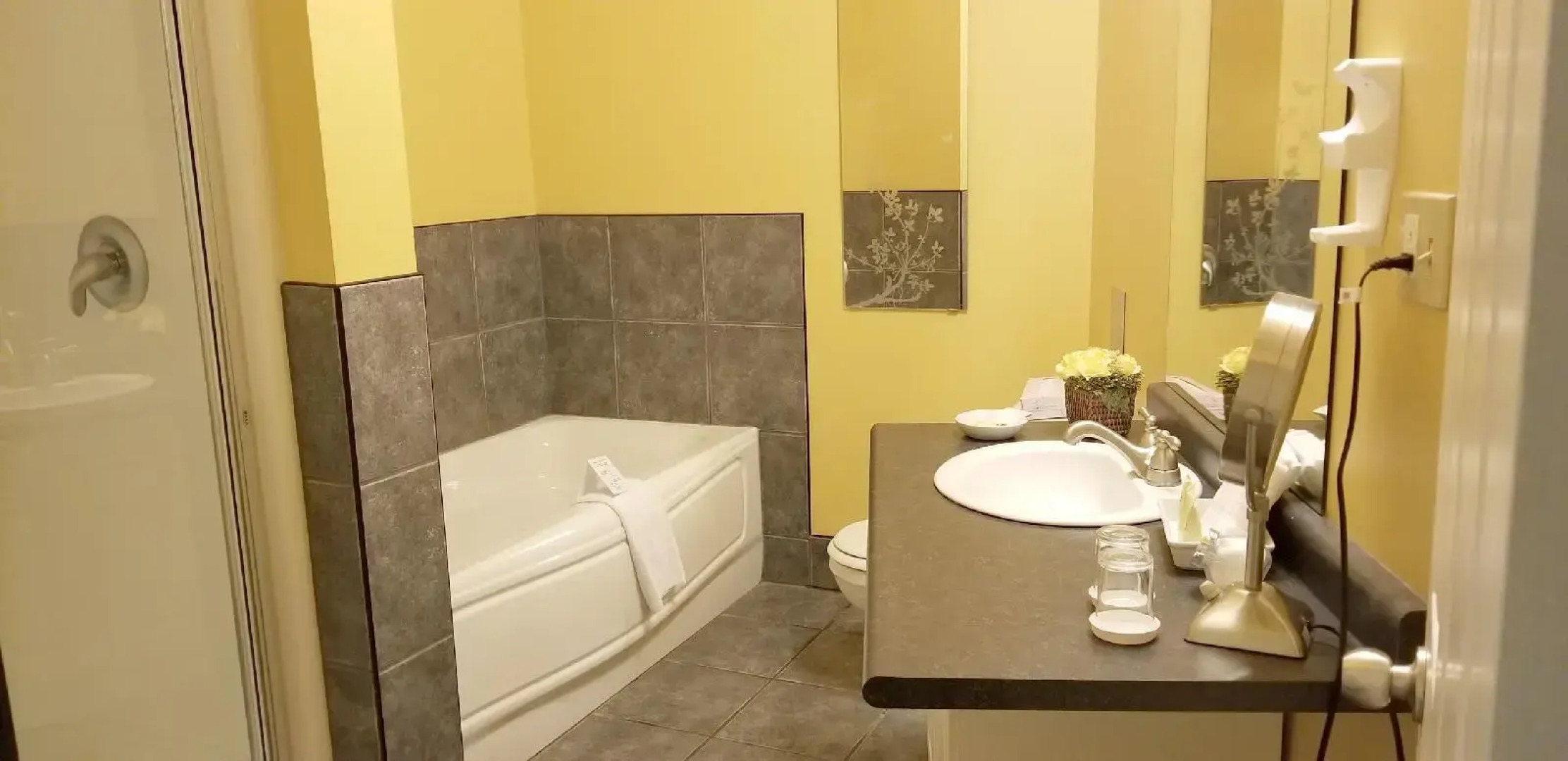 The Falls Inn Walters Falls - An Ontarios Finest I