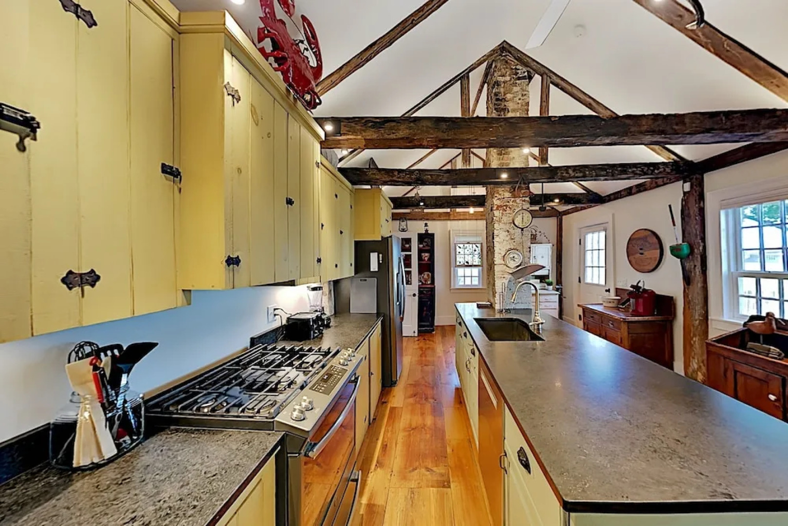 Harbor-view Hideaway W/ Lovely Alfresco Lounges 3 Bedroom Home