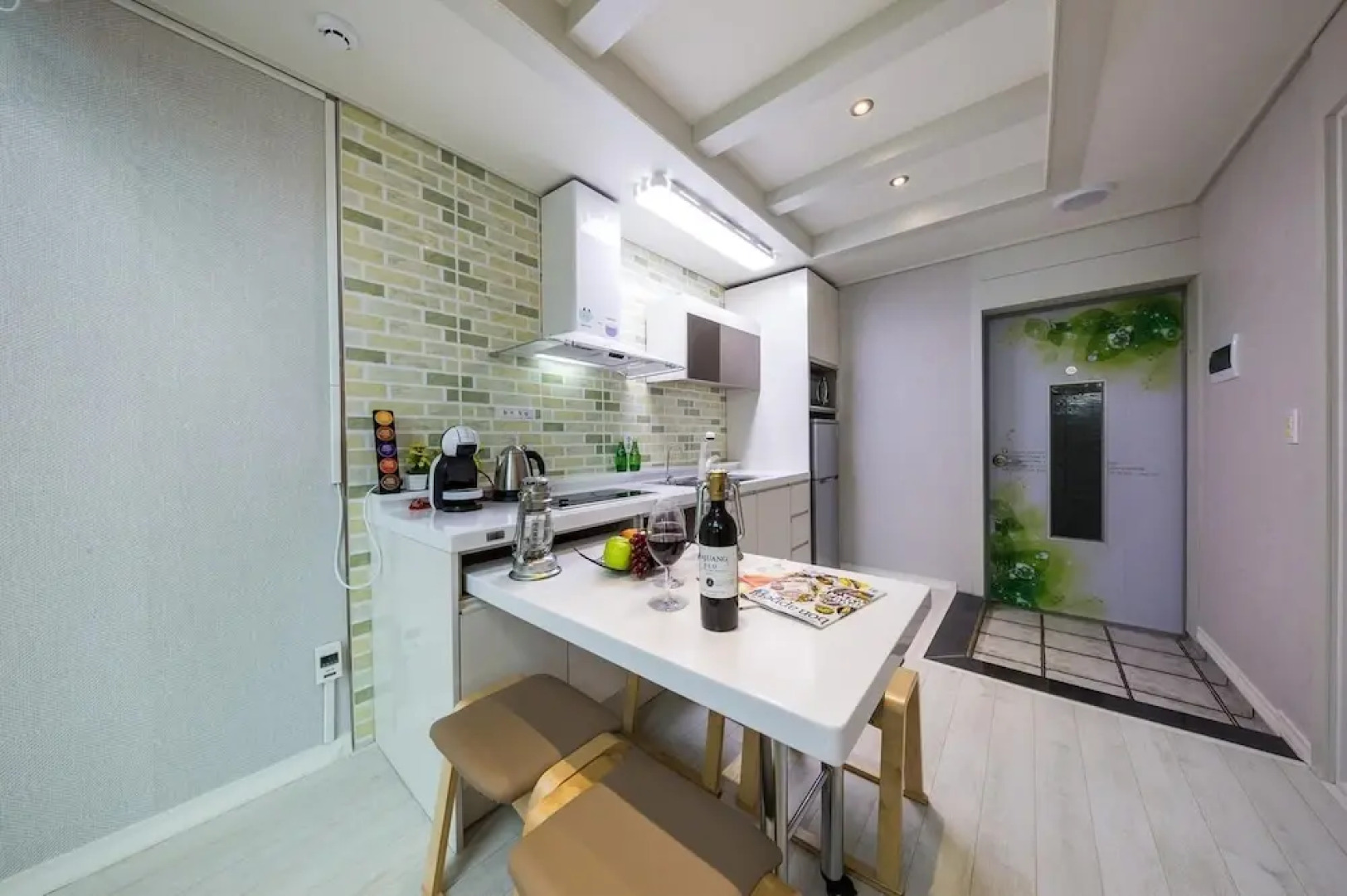 Tongyoung S468 Poolvilla