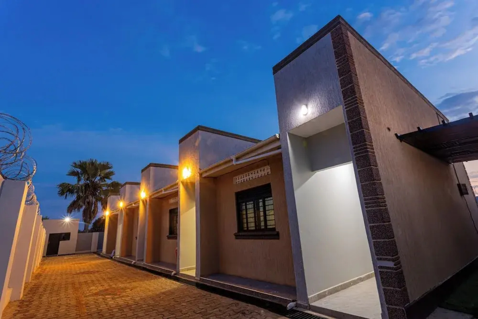 The Den Soroti White