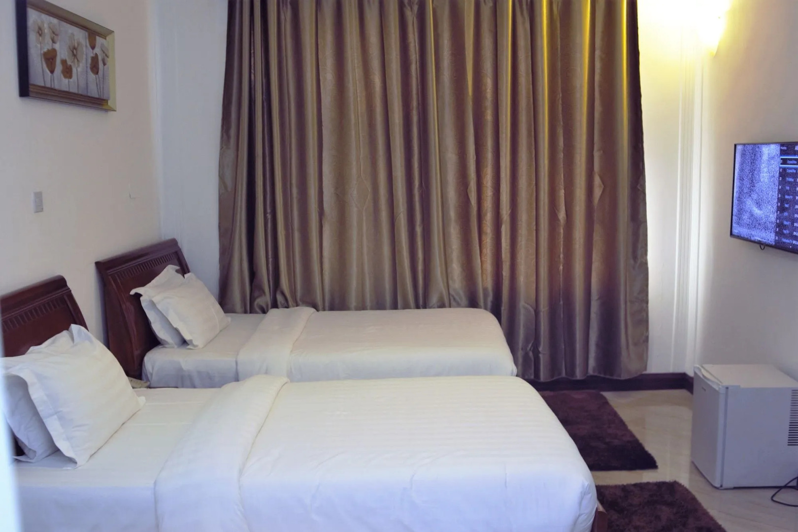 Kingsbridge Royale Hotel