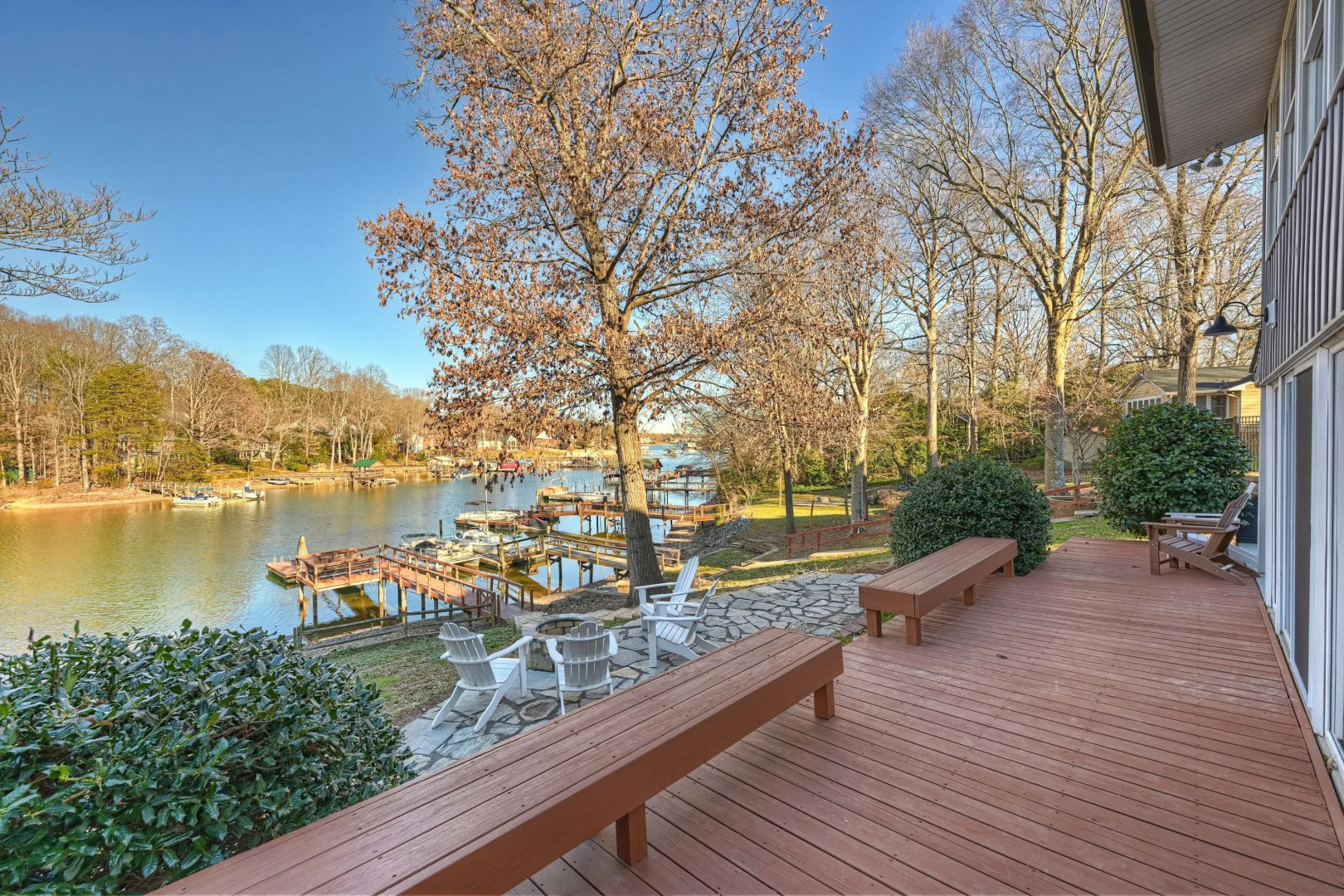 Dock Days by Avantstay Swimming Platform Dock