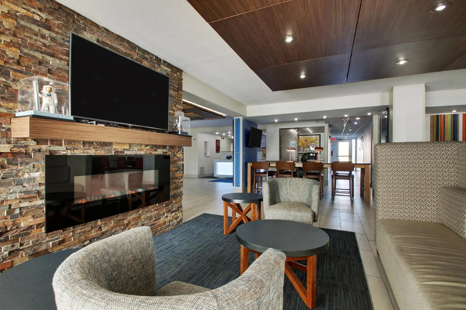 Holiday Inn Express & Suites Wapakoneta by IHG