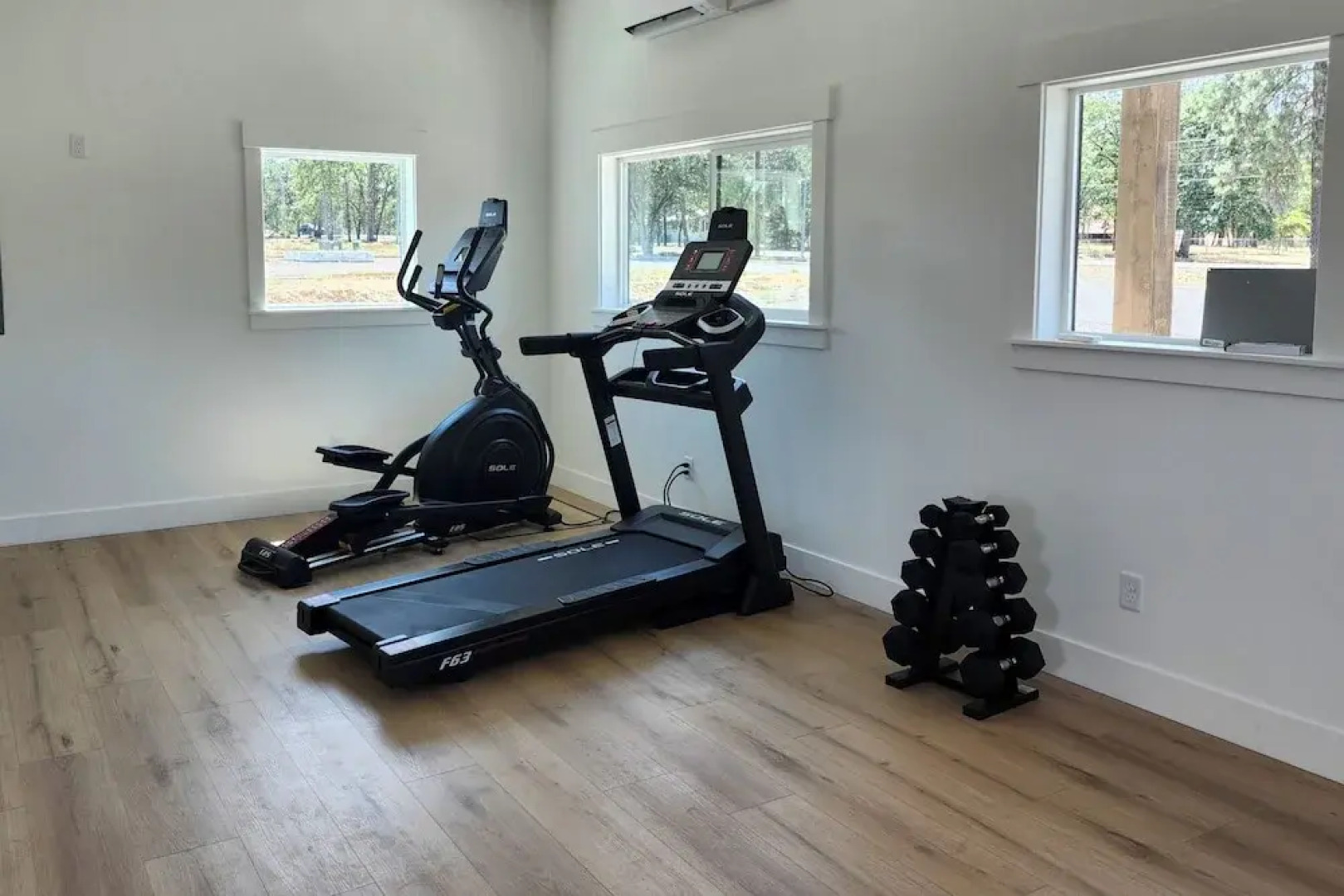 Eagle Point Golf Retreat: Pool Access + Patio!