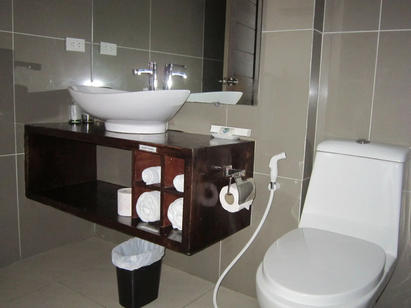 Manarra Seaview Resort